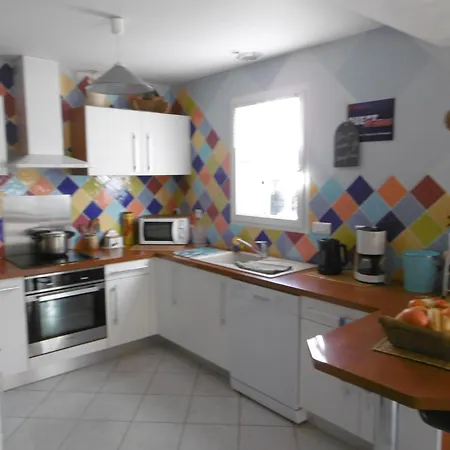 : Maison 5 Pers, Jardin, Animaux Admis - Fr-1-823-43 La Guérinière
