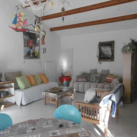 : Maison 5 Pers, Jardin, Animaux Admis - Fr-1-823-43 펜션 La Guérinière